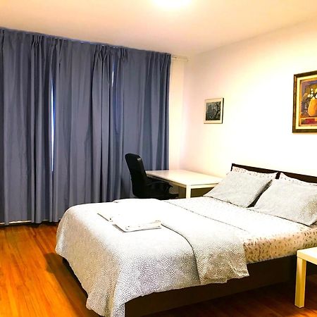 Big Private Room Midmontreal Next To Station Metro - Parking Free 外观 照片